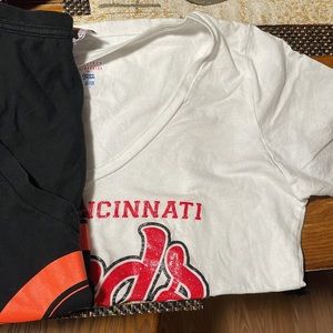 Cincinnati reds tee shirt 3 shirts for $8 bucks
